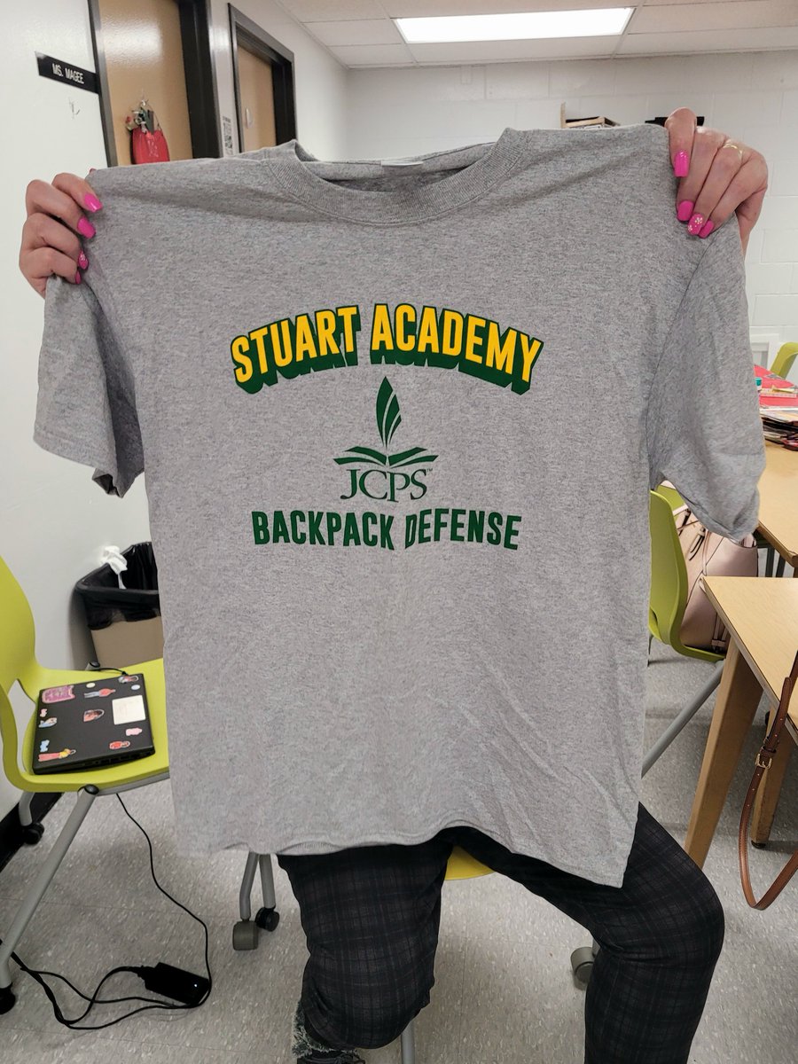 Stuart_Spartans's tweet photo. Our camera shy AIC ๐ซฃ showing off incentive ๐ for Ss who have passed their ๐ presentations.
#JCPSBackpack #middleschool https://t.co/Djo1otD4Ue