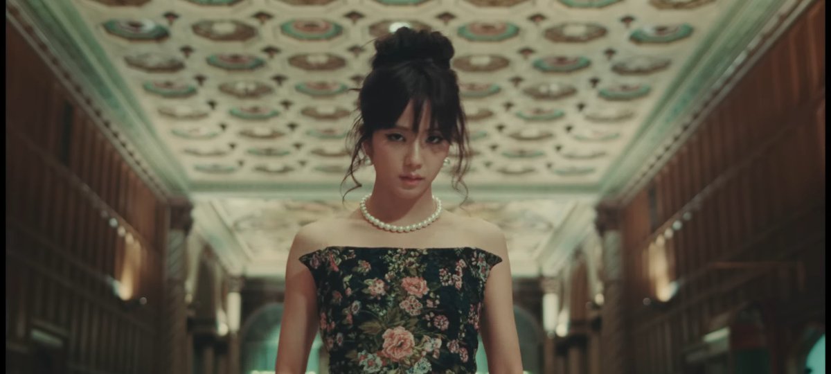BLACKPINK_PH's tweet photo. JISOO ‘꽃(FLOWER)’ M/V TEASER

FIRST SINGLE ALBUM [ME]
✅2023.03.31 12AM (EST) &amp; 1PM (KST)

🎬YouTube: https://t.co/np4i2BPwFT

FLOWER MV TEASER 
#MEin2Days #FLOWER #JISOO #블랙핑크 #지수 @BLACKPINK https://t.co/ncZDneIoTF