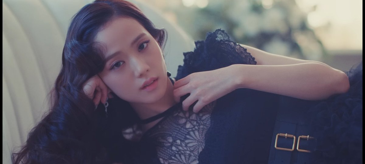 BLACKPINK_PH's tweet photo. JISOO ‘꽃(FLOWER)’ M/V TEASER

FIRST SINGLE ALBUM [ME]
✅2023.03.31 12AM (EST) &amp; 1PM (KST)

🎬YouTube: https://t.co/np4i2BPwFT

FLOWER MV TEASER 
#MEin2Days #FLOWER #JISOO #블랙핑크 #지수 @BLACKPINK https://t.co/ncZDneIoTF