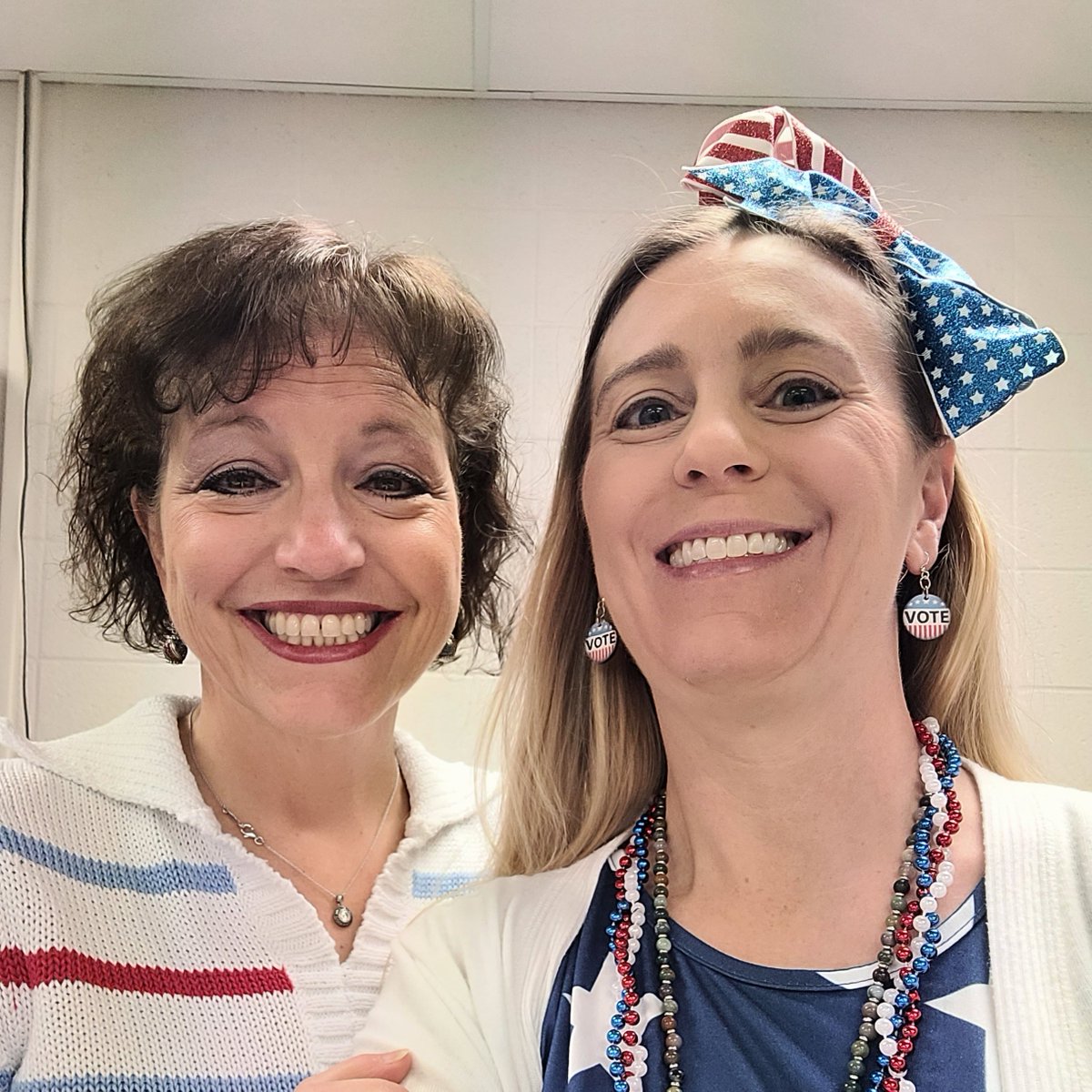 Olathe East Social Studies Department (@oesocialstudies) on Twitter photo Is it the 4th of July? #oespirit #tjadenpsychology <a href="/oemrsfrancis/">Breanna Francis</a> <a href="/OlatheEastHawks/">Olathe East High School</a> Is it the 4th of July? #oespirit #tjadenpsychology <a href="/oemrsfrancis/">Breanna Francis</a> <a href="/OlatheEastHawks/">Olathe East High School</a>
