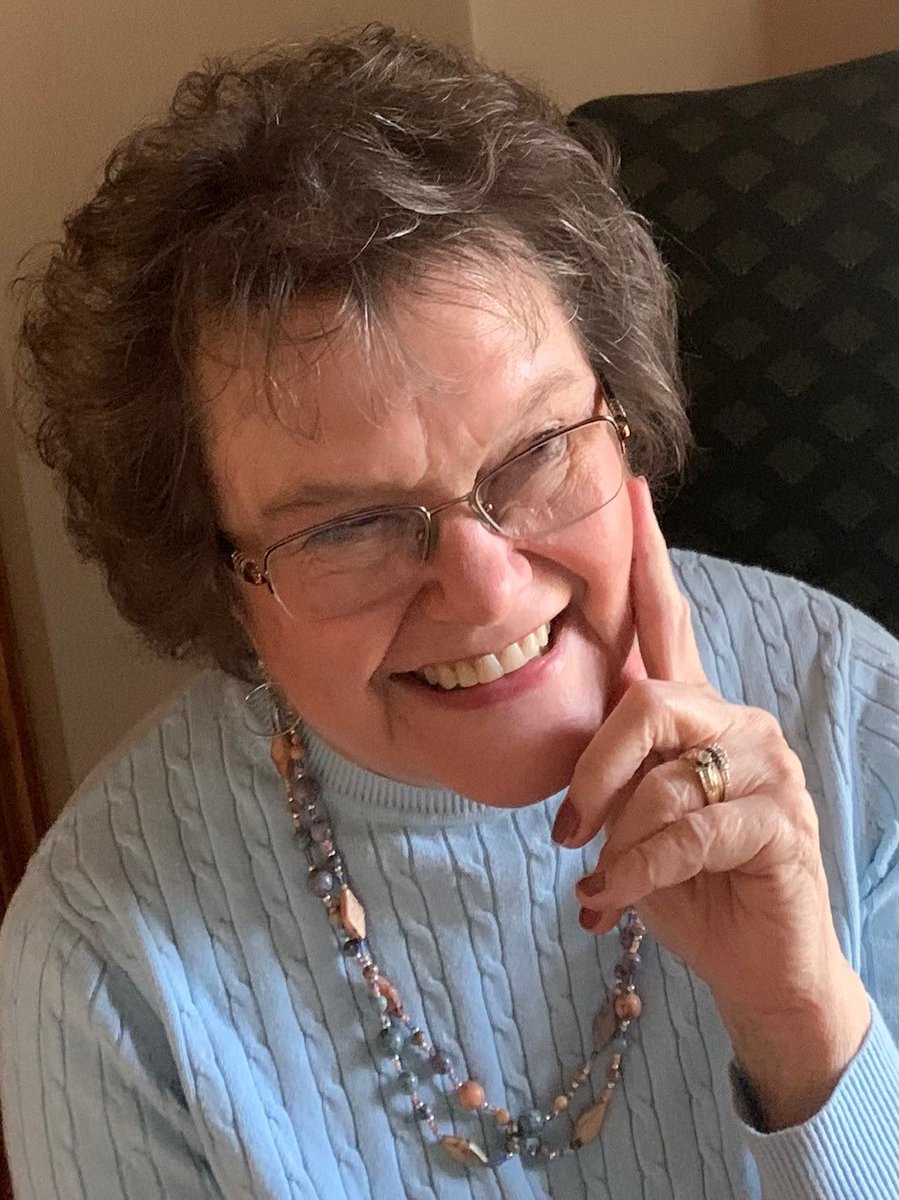 sgfwritersguild's tweet photo. Her award-winning short stories have been published in seven anthologies and won prizes in writing contests. She has also written over 400 articles and content writing for magazines, blogs, and the internet. https://t.co/C86cjpn1Ez