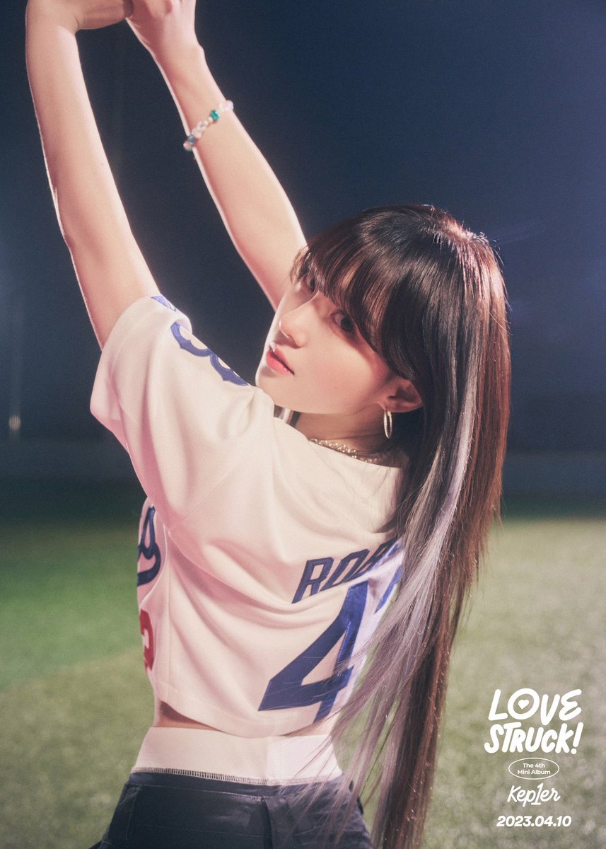 chaehyun1st's tweet photo. HOLY MOTHER https://t.co/WEszcW5RdC