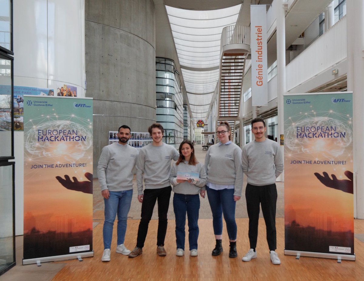Paul_DyjakV's tweet image. Proud to have participated in the second #europeanhackathon on sustainable mobility organized by @UGustaveEiffel and #AFIT ! 3 days to think about transportation of tomorrow, closed yesterday at @Ecologie_Gouv with @CBeaune, @GillesRoussel, @fabienne_keller  and @P_Vergriete 🚄🌱