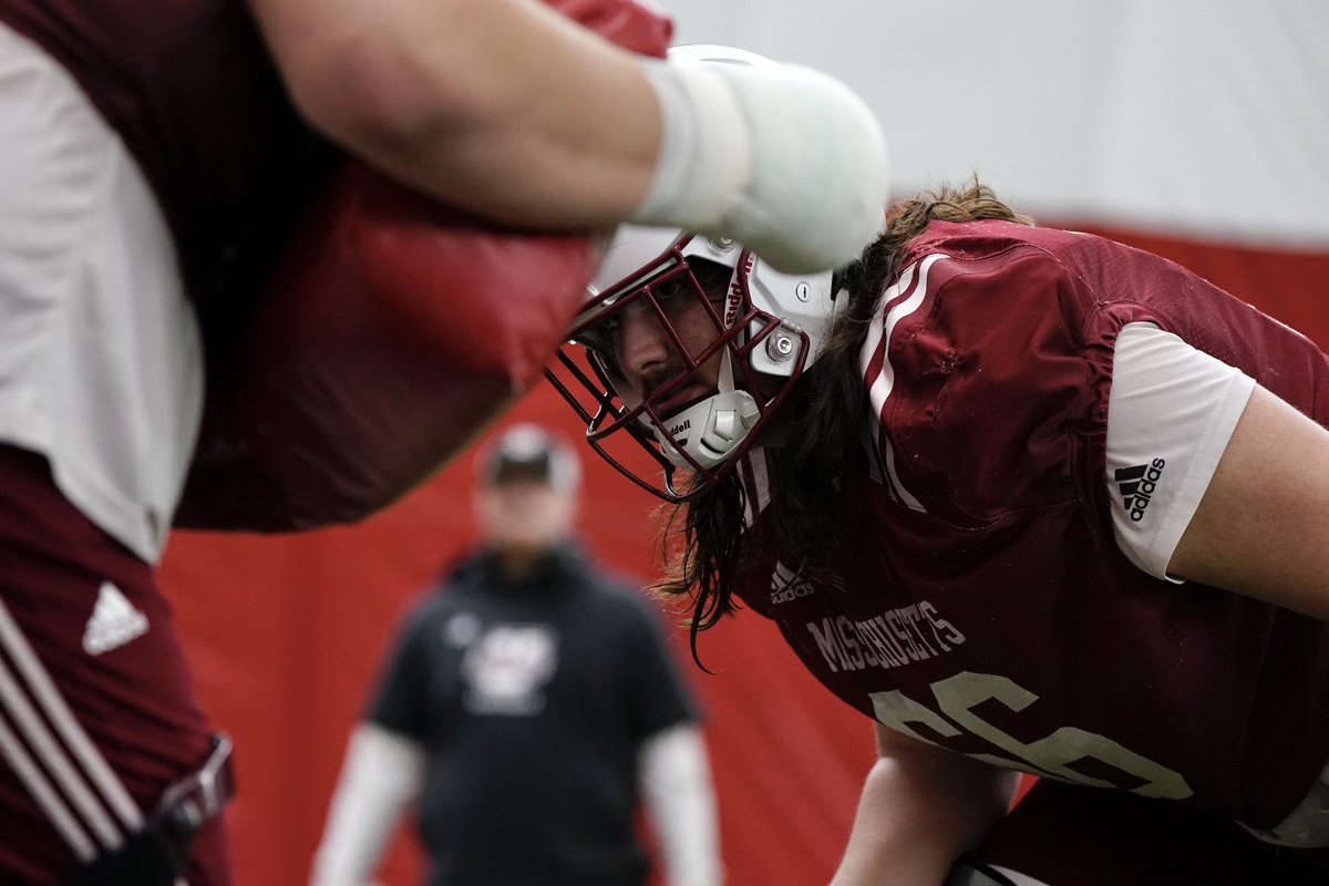 UMassFootball's tweet photo. Back like we never left 💯

#Flagship 🚩 https://t.co/ZkZxTQ7Wut