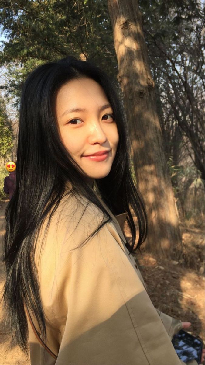 mmyyshanr's tweet image. younger boy, older girl

park jisung au by mmyyshanr