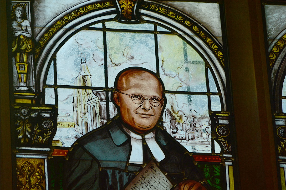 How did #DietrichBonhoeffer develop theologically through his #poetry in prison? 

What do the poems reveal about him as pastor, member of the Resistance, teacher, lover, friend?

Join the exploration w/ Ellie McLaughlin <a href="/TICSarum/">Theology, Imagination and Culture at Sarum College</a> on 2 May.

sarum.ac.uk/short-courses/…

@DietrichTDBI