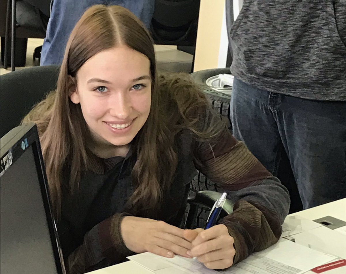 PaulViherjoki's tweet image. The @OSS_CoopEd department would like to thank @orilliakia for their ongoing commitment to the #skilledtrades. Alanna has had an amazing @SCDSB_Coop experience AND has recently registered as an apprentice while still in high school! @SCDSB_SHSM @SCDSB_Schools @pbowmanSCDSB