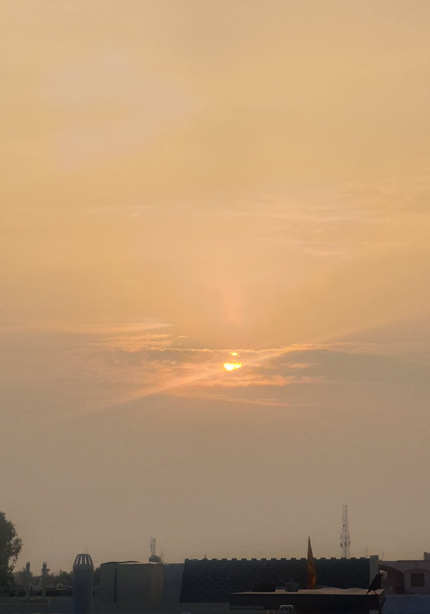 Iaina_Speaks's tweet photo. Quoted with My Sunset..
Qoute Yourz 😊😊 https://t.co/sRwOP2qSOb