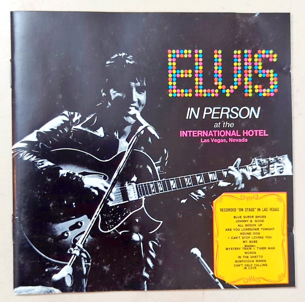 walkman_guy's tweet image. Evening mood 🎶

#ElvisPresley 
In person at the International Hotel Las Vegas, Nevada 

#collection 
#Audiocd 
#collectors