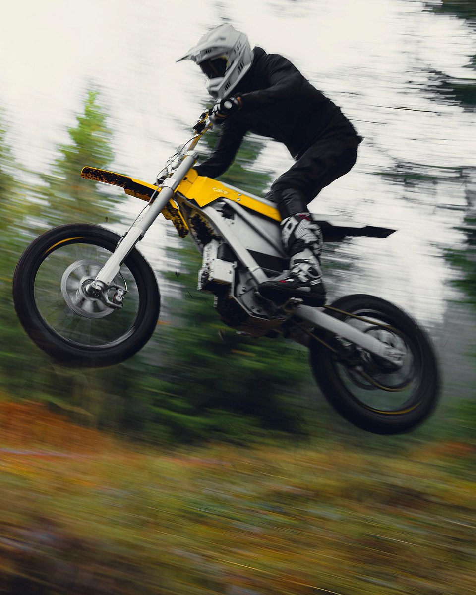 ridecake's tweet photo. Muse Design Awards for Bukk!

Light, quiet and clean - Honored for the recognition.

87kg (191 lbs), 456Nm of torque on the rear wheel and unlimited new riding possibilities.

Follow the next step of the Bukk - https://t.co/5cCloQuKUt

⚡️#explorewithrespect ⚡️ https://t.co/zgC7tv1UnL