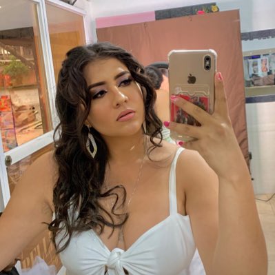 mai10ca's tweet photo. #NuevaFotoDePerfil https://t.co/zWH8Ly2OHl