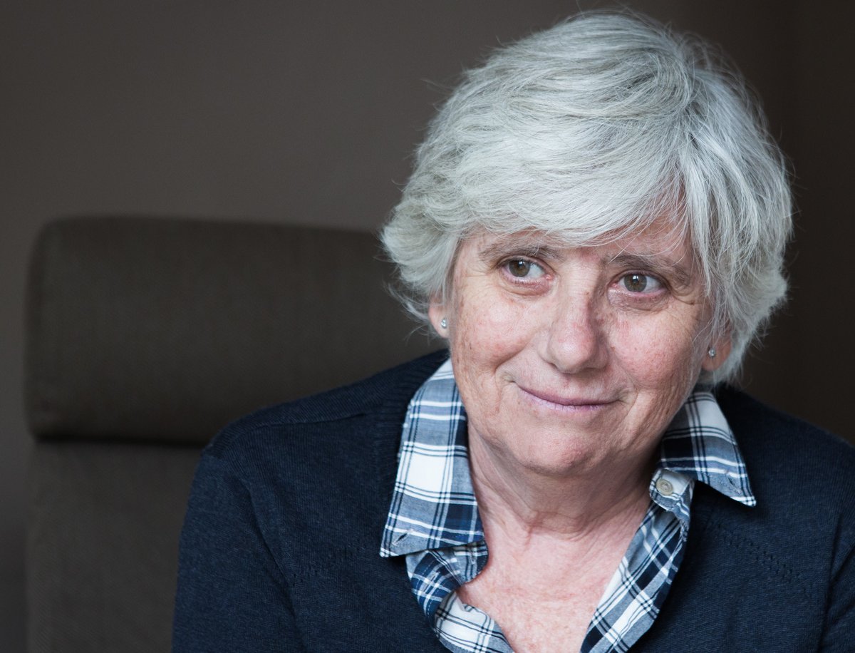 UnSrdeBarcelona's tweet image. La eurodiputada @ClaraPonsati em representa.

"He tornat avui perquè era un dia que m'anava bé"