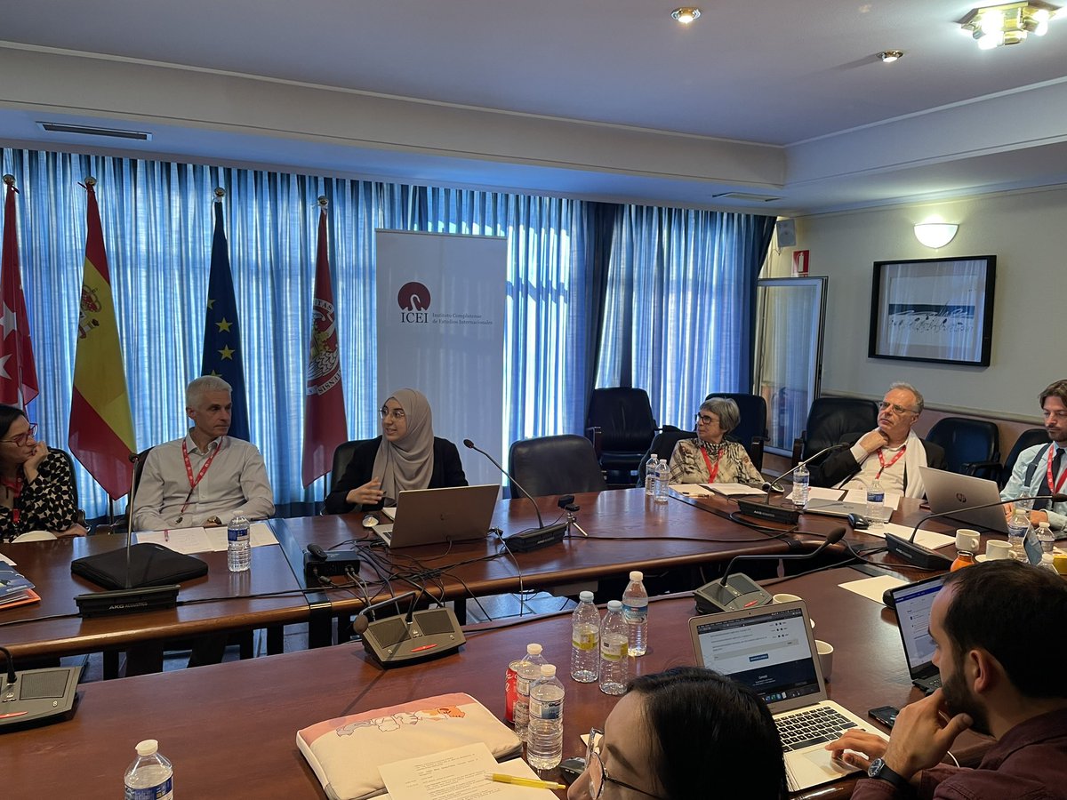 ucm_icei's tweet photo. Concluye este panel con la presentación de Fatima El Khatabi (Universidad Autónoma de Madrid y Universidad de Göttingen), bajo el título “How wide is the Strait? Unveiling the interregional trade between Spain and Morocco”. #CatChainWorkshop #CatChainProject https://t.co/pu2alXBUgu