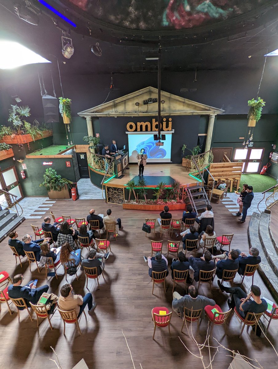 Vincle Capital (@vinclecapital) on Twitter photo Esta tarde estamos en Ombü en el encuentro que hemos celebrado con nuestros inversores/as, el <a href="/PcientificoUMH/">Parque Científico UMH</a> y el <a href="/PCientificoAlic/">Parque Científico Alicante</a> para hacer un resumen de la convocatoria.
Disfrutaremos de las ponencias de <a href="/BadiaFrancisco/">Francisco Badia</a> y David García Gallego. Da la bienvenida <a href="/tonsami/">Tonia Salinas</a>. Esta tarde estamos en Ombü en el encuentro que hemos celebrado con nuestros inversores/as, el <a href="/PcientificoUMH/">Parque Científico UMH</a> y el <a href="/PCientificoAlic/">Parque Científico Alicante</a> para hacer un resumen de la convocatoria.
Disfrutaremos de las ponencias de <a href="/BadiaFrancisco/">Francisco Badia</a> y David García Gallego. Da la bienvenida <a href="/tonsami/">Tonia Salinas</a>.