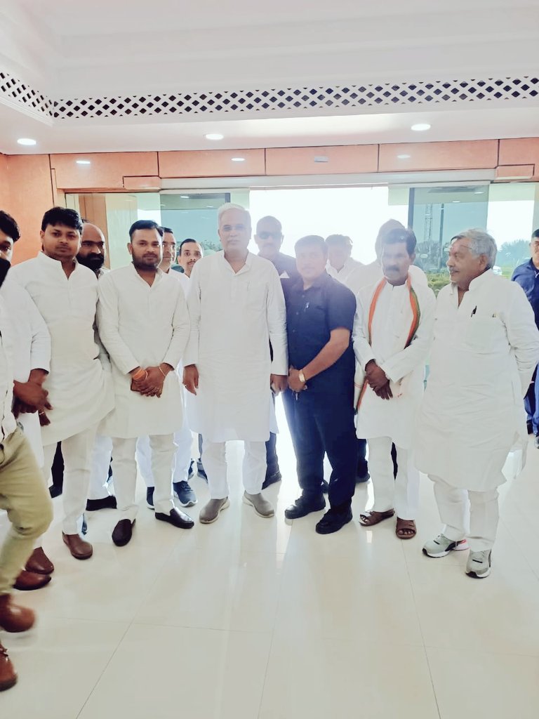 VishalRajput_20's tweet photo. गरीब,शोषित,वंचित की आवाज छत्तीसगढ़ के यशस्वी मुख्यमंत्री माननीय भूपेश बघेल जी का सानिध्य प्राप्त हुआ 🙏
@bhupeshbaghel @KhabriINC @nakuldubeyup @INCChhattisgarh @INCUttarPradesh https://t.co/9JIgA06D6f