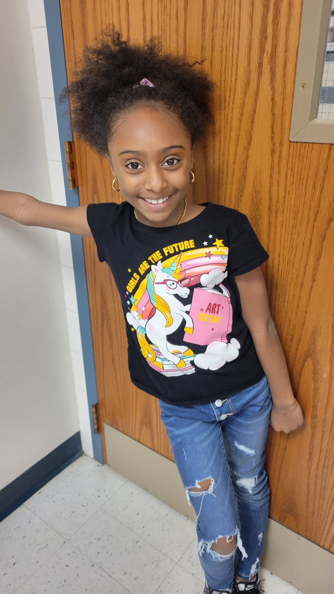 libattsmith's tweet image. I have the honor of teaching this sweetheart again. Kindergarten and 3rd grade.  #inspirationalmessages @Pinebrookgcsd @GreeceELC