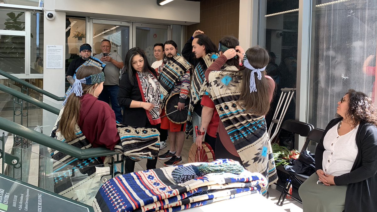 MayorofBurnaby's tweet photo. We were honoured to witness a brushing off ceremony conducted by members of the Tsleil-Waututh Nation of The Spirit of Burnaby at City Hall. The carving by Salish artist Gerry Sheena and apprentice Matthew Reid was commissioned and gifted to the City by Burnaby's William McCarthy https://t.co/Z4b3FT9OG0