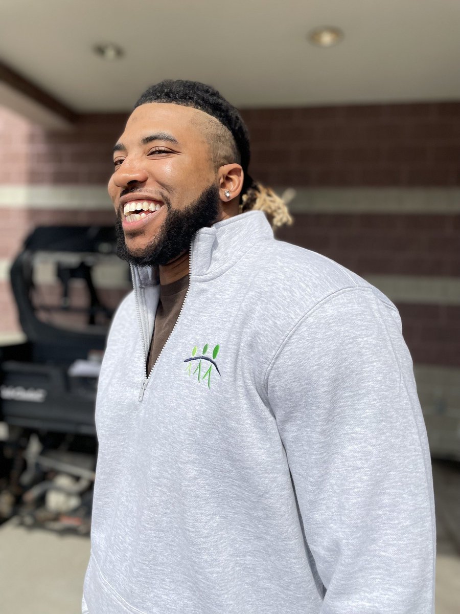 AndersonAutism's tweet photo. NEW Anderson logo merch available! Light heather gray quarter zips are now in stock. Shop online or come visit the Development Suite in Spruces Business Center to shop in person. Visit: https://t.co/YrQ2eaHEU2 #LogoMerch #TeamACA https://t.co/LkldhuC7zY
