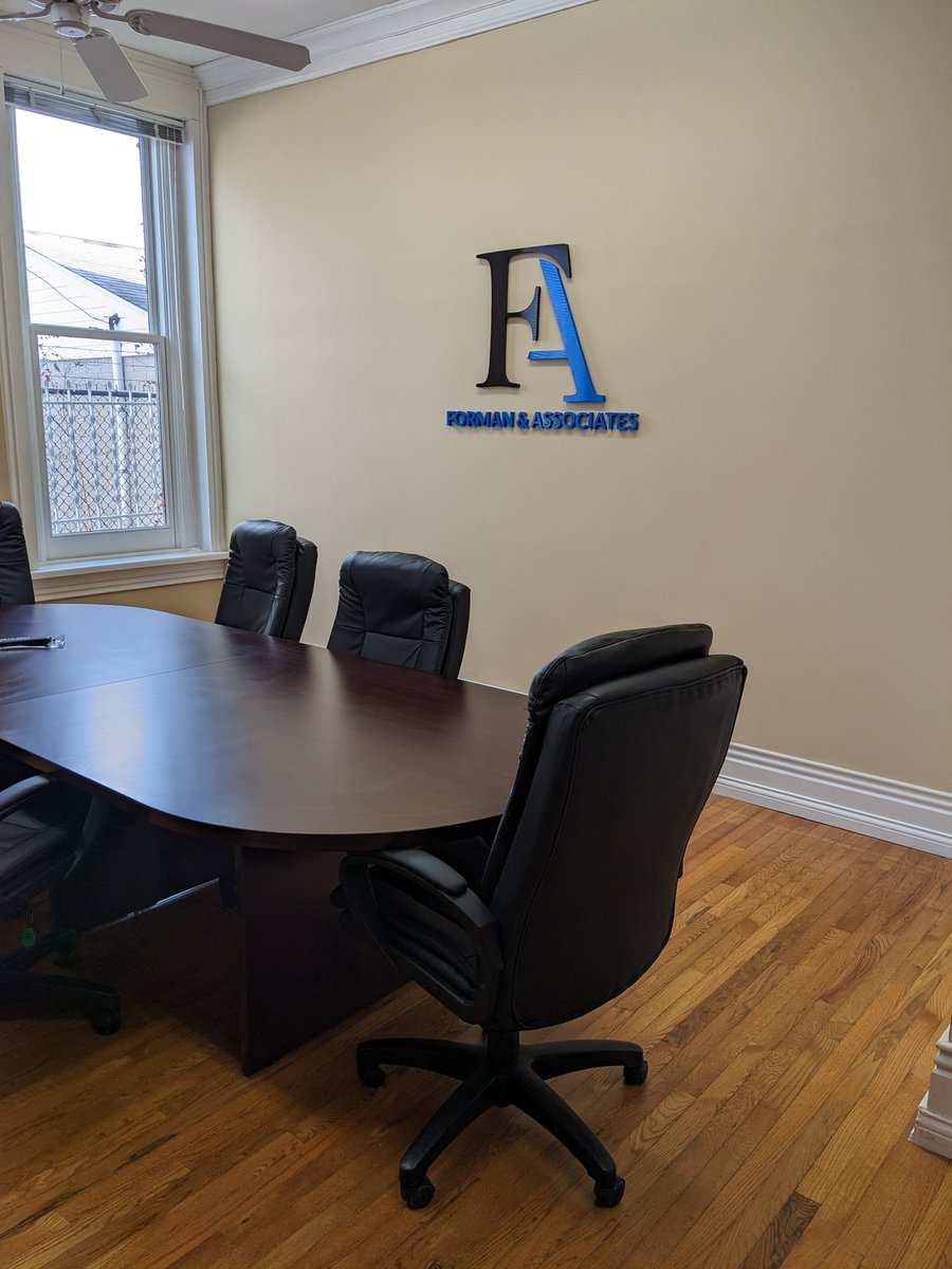 FormanLaw1's tweet photo. Both conference rooms are FINALLY complete 😍 #duiguy https://t.co/TvdWYVUf6s