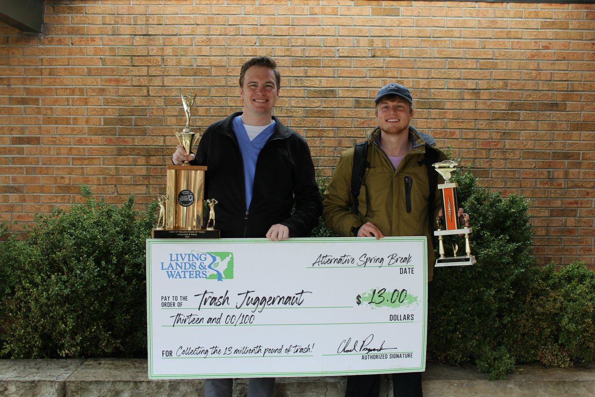 Congratulations to Kyle and Ben for participating in our ASB trip to @livinglandsandwaters in Memphis, TN. In their service, they helped collect the 13 millionth pound of trash. Alternative Spring Break #LivingLands #ASB