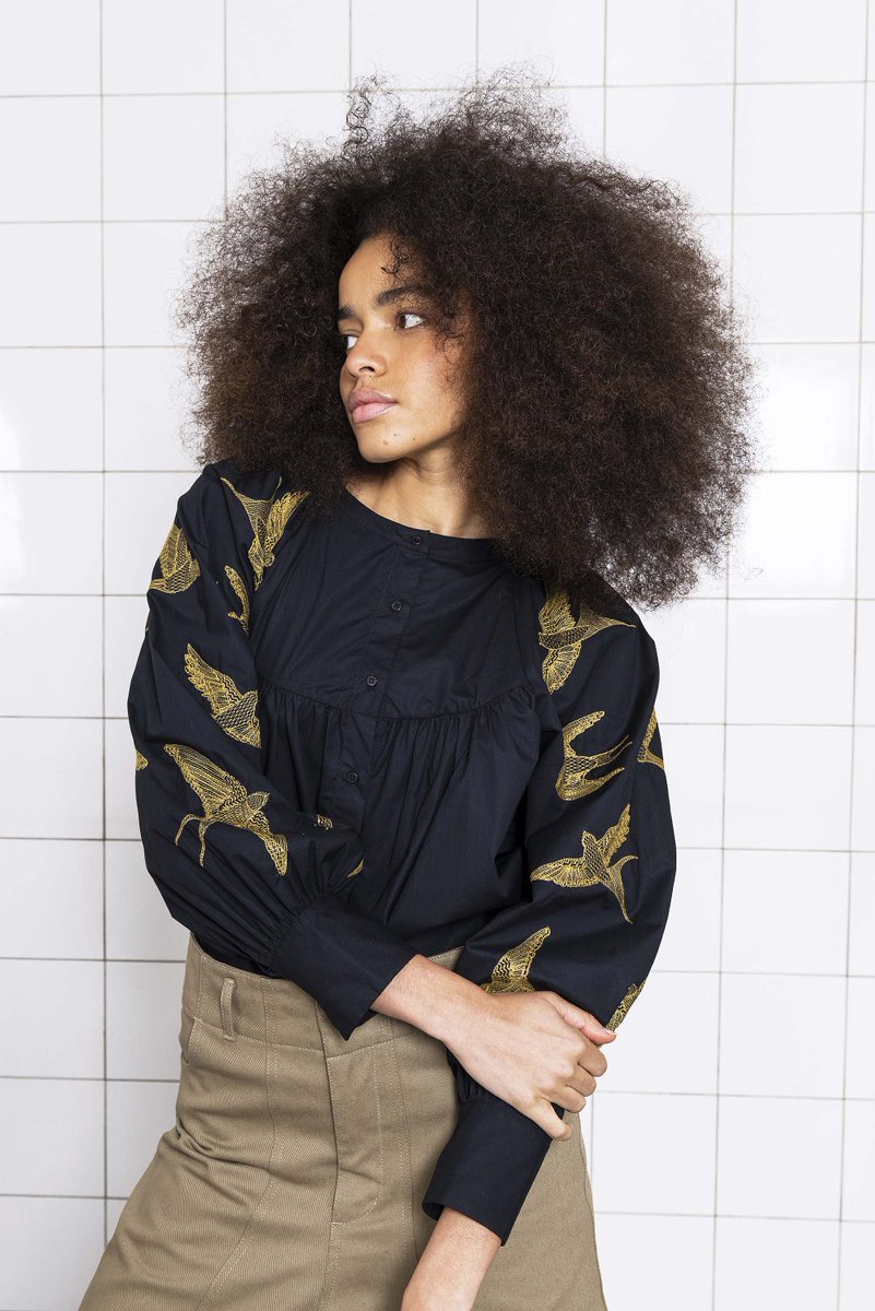 Associés à la #liberté, les oiseaux n'ont en effet aucune contrainte, ni restriction, un désir de liberté et d'évasion que beaucoup souhaiterait partager.

➡️ Devenez libre sur misericordia.shop
#Oiseaux  #Misericordia