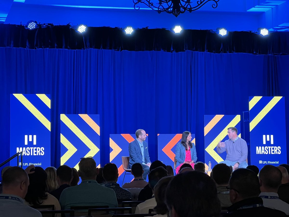 LaurenBTaylor_'s tweet image. Attending #LPLMasters this week - @RichSteinmeier @anerij &amp;amp; @mcohen429 covering a topic near &amp;amp; dear to our team: supporting our @lpl advisors in providing comprehensive financial advice to their clients. Find me on site to talk all things #ParaplanningServices