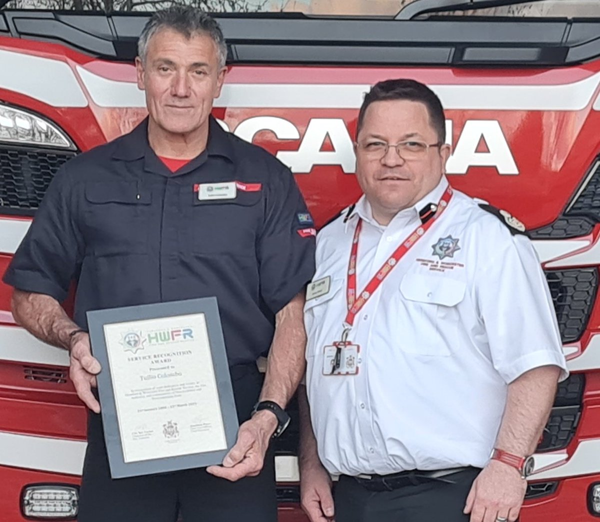 HWFireAElliott1's tweet photo. A pleasure last night to present Service Recognition certificates to Alan and Tullio. An impressive 45years of on-call cover between them @HWFire Many thanks for your service. https://t.co/6KuLEcDbOj
