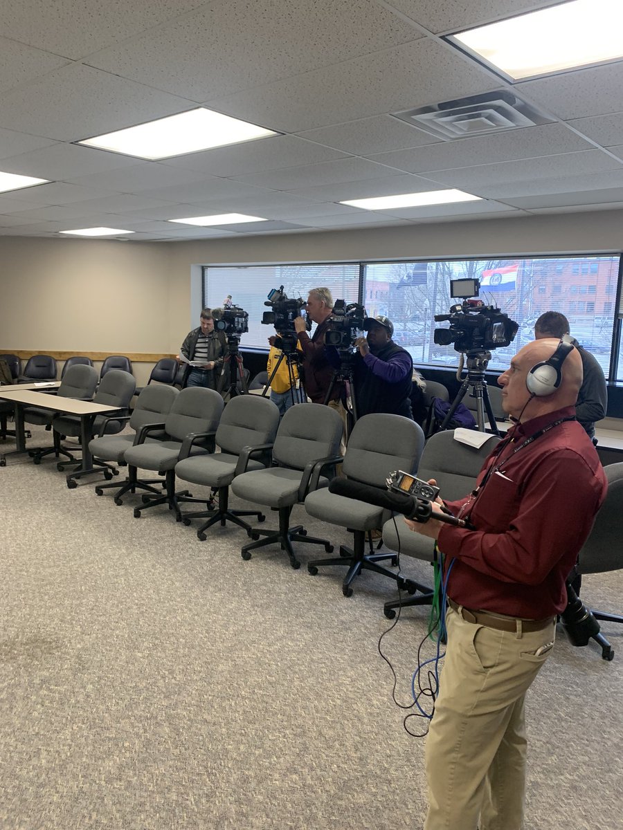 My view of today’s <a href="/CityOfIndepMO/">City of Independence, MO</a> presser with <a href="/cslcares/">Community Services League</a> and <a href="/MoDOT_KC/">MoDOT Kansas City</a> announcing our partnership to launch Independence TOGETHER, a program focused on community beautification &amp; assisting residents experiencing unstable housing <a href="/EJC_Examiner/">EJC-Examiner News</a> <a href="/fox4kc/">FOX4 News Kansas City</a> <a href="/KCTV5/">KCTV5 News</a> <a href="/kmbc/">KMBC</a> <a href="/KSHB41/">KSHB 41 News</a> <a href="/kcur/">KCUR</a>
