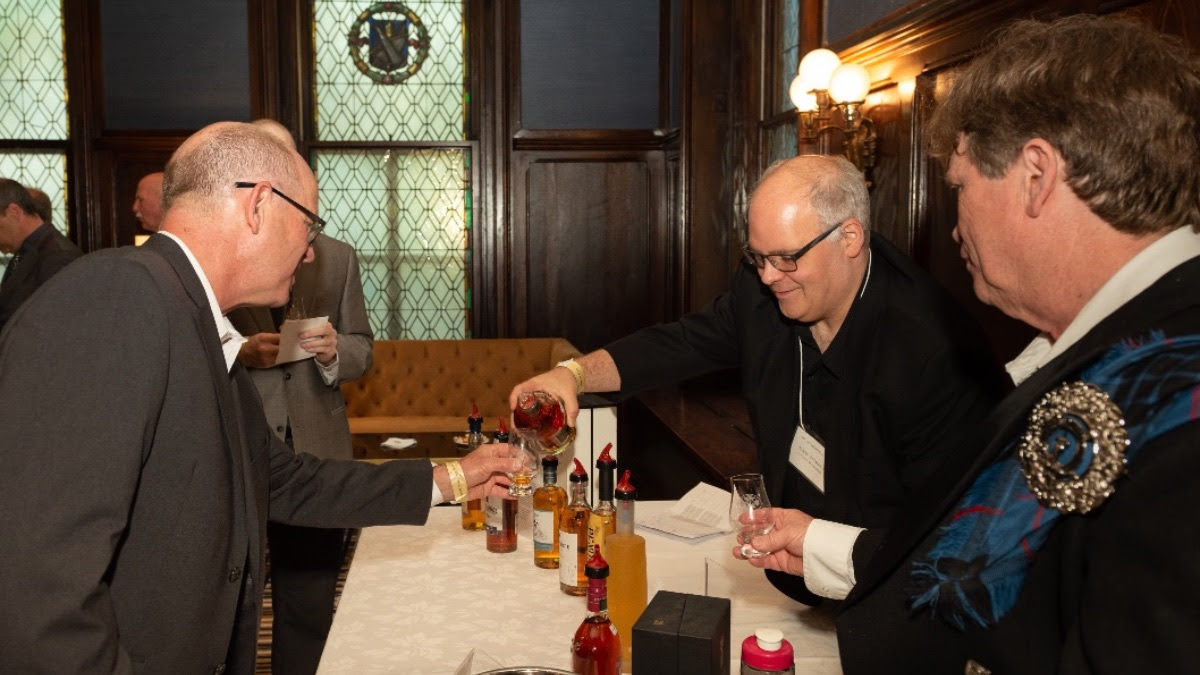 Les billets se vendent rapidement pour la WhiskyFête 2023 le 4 mai ! - mailchi.mp/3ad23b3aca9f/l…