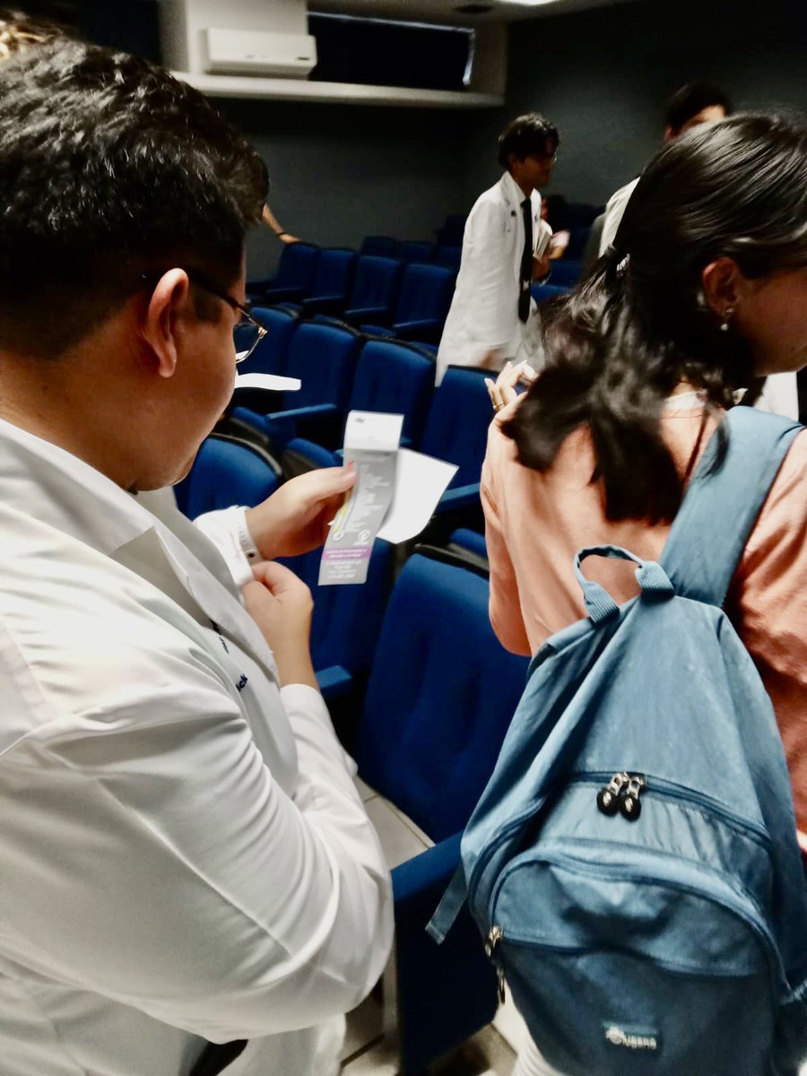 DMSPDGO's tweet image. #Seguras llega a la Facultad de Medicina y Nutrición con plática de concientización sobre la prevención de la violencia impartida por el equipo multidisciplinario que conforman el Centro de Prevención y Atención a la Mujer. #DMSP #CEPAM 💜