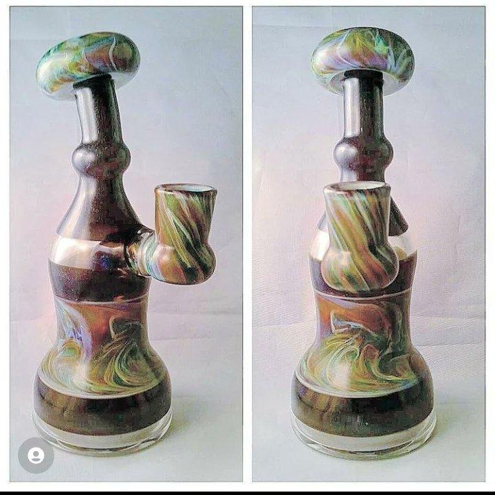 ChrisDragsGlass's tweet photo. Collabo with Devin Kelly Glass & myself from many moons ago. Thanks for looking #headyglass #rigsquad #oprahswookclub #glassart #glassblowing #flameworking https://t.co/Tj2paUZ1v5