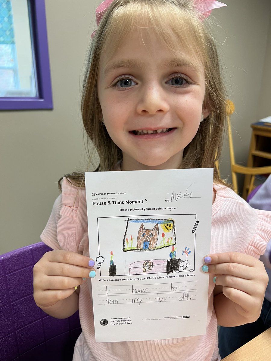 RES_RSSS's tweet photo. Kindergarteners had their second Digital Citizenship lesson today and talked about how hard it is to take a break when you are having fun using technology.  They practiced “pausing for people” and understanding the emotions they may feel when told to take a technology break. https://t.co/6BOiaiEewn