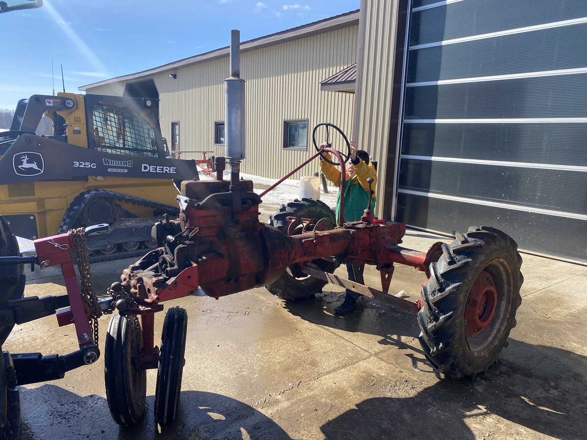 kwilliams0405's tweet photo. My son (with lots of help) is working on restoring this 1947 BN tractor. Would anyone have a suggestion on where to get a grill? https://t.co/uRdp389LNu