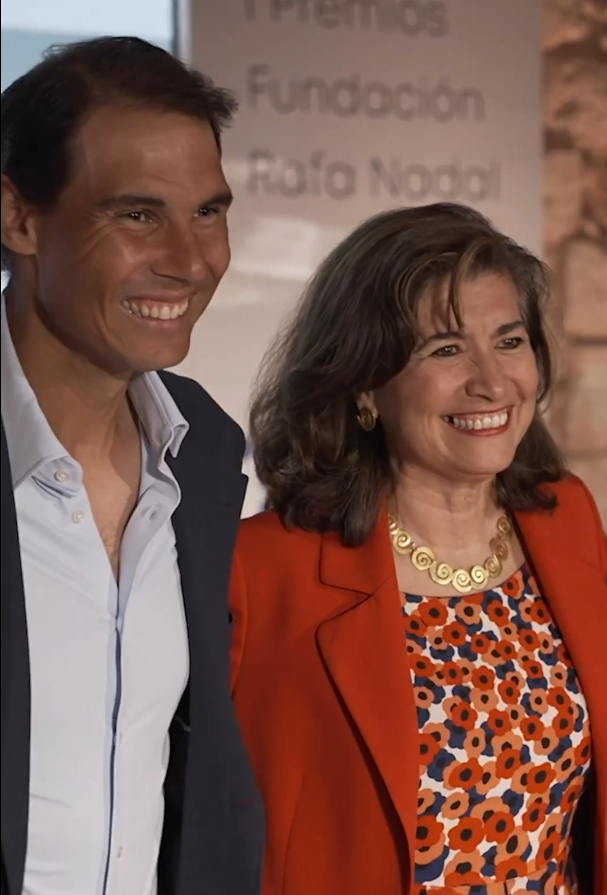 gabramosp's tweet photo. It's been a privilege to be at the @frnadal Award Ceremony alongside @RafaelNadal. Congratulations to all the winners!

@UNESCO is proud to collaborate with you through our #Fit4Life initiative to continue building a better world through the power of #sport. https://t.co/7orbvgXAHh