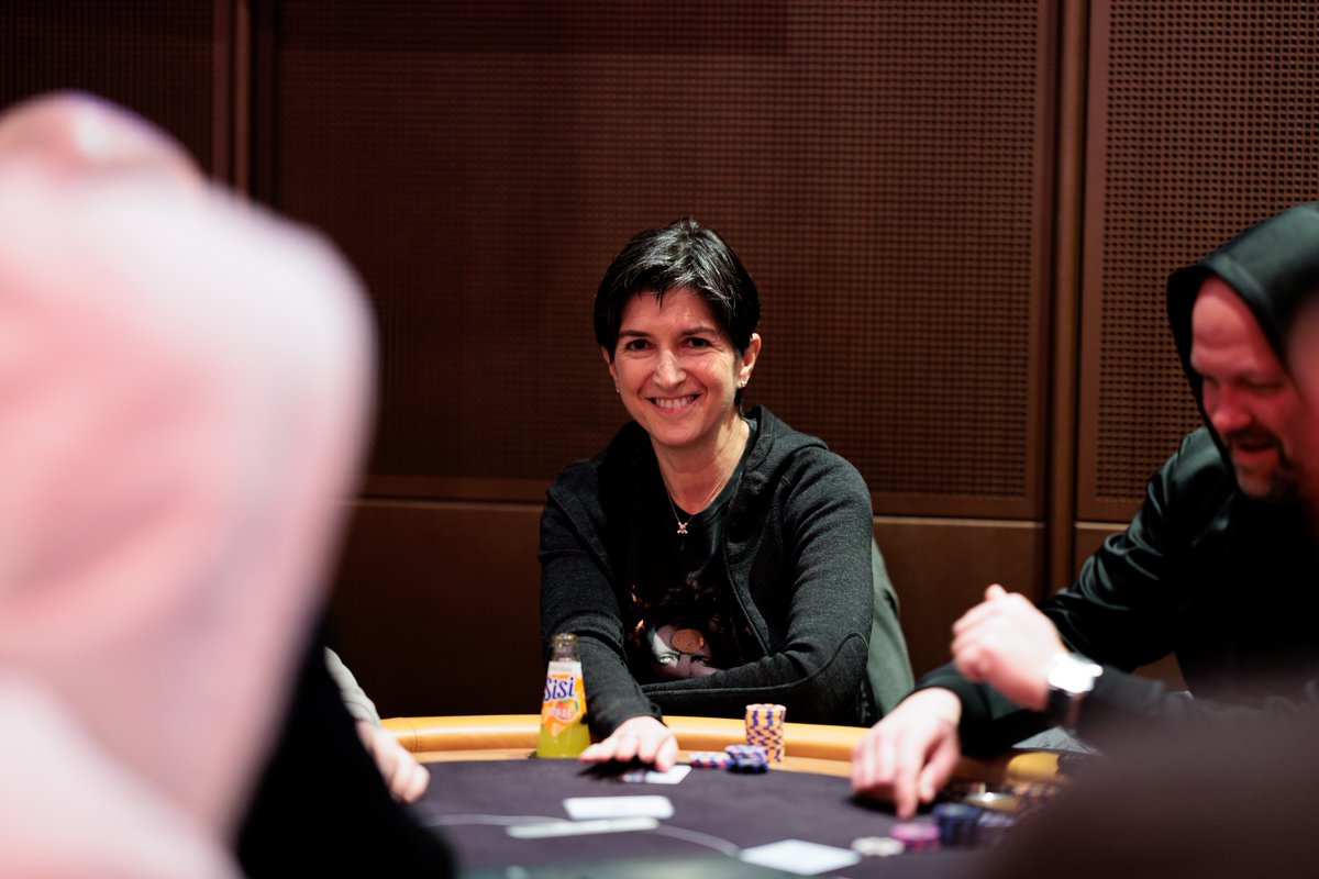 Registration closed with 399 entries for Day 1A of our #WPTPrimeAmsterdam Main Event <a href="/hollandcasino/">Holland Casino</a>! 🇳🇱🏆

We managed to catch a few notables in the field who still remain including our 2022 #WPTLadiesChampion <a href="/LinaNiu_/">Lina Niu</a> and #WPTPrimeChampionship Runner-Up wpt.co/AmsterdamLiveU…