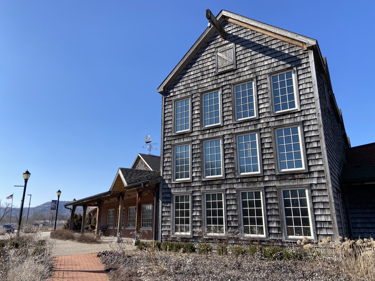 It is a beautiful sunny day in Winona, MN, and a perfect day to visit the Minnesota Marine Art Museum! We are open 10am - 5pm!

MMAM's website is currently being serviced and is temporarily down. If you need assistance, please call 507-474-6626. Thank you for your patience!