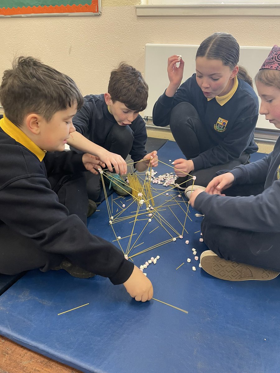 ms_dunne's tweet photo. We had a wonderful morning today with Martha who came into school to 5th class. 

We built spaghetti and marshmallow towers (a few marshmallows were eaten of course to test their quality 👀). 

We also explored self esteem through discussion and meditation. https://t.co/3xpTD8d580