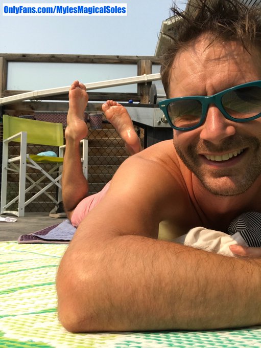 The Pose isn&rsquo;t just a hot visual, it&rsquo;s also the perfect position for some toe sucking&hellip; https://t.co/