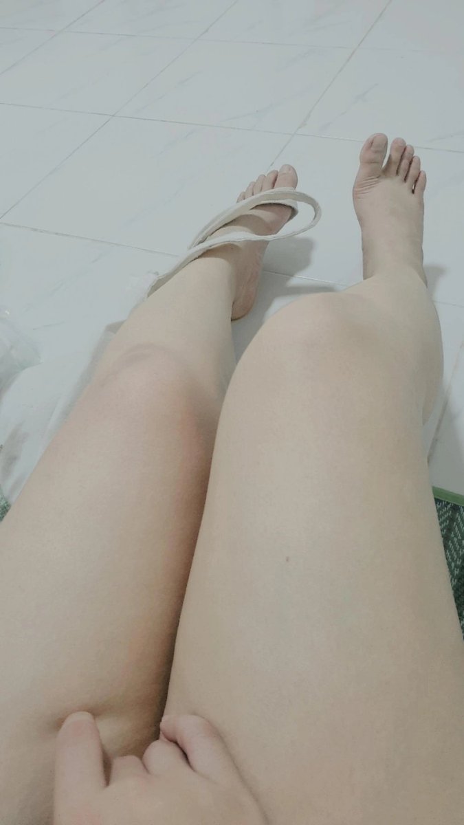 ploy091455's tweet photo. หิวตอนดึก ...ฝนก็ตกบรรยากาศดีมาก #ขอนแก่นนัดเย็ด #อยากโดนเย็ด #อยากโดนเทอซอย #อยากอมควย https://t.co/6iUmq1sf11