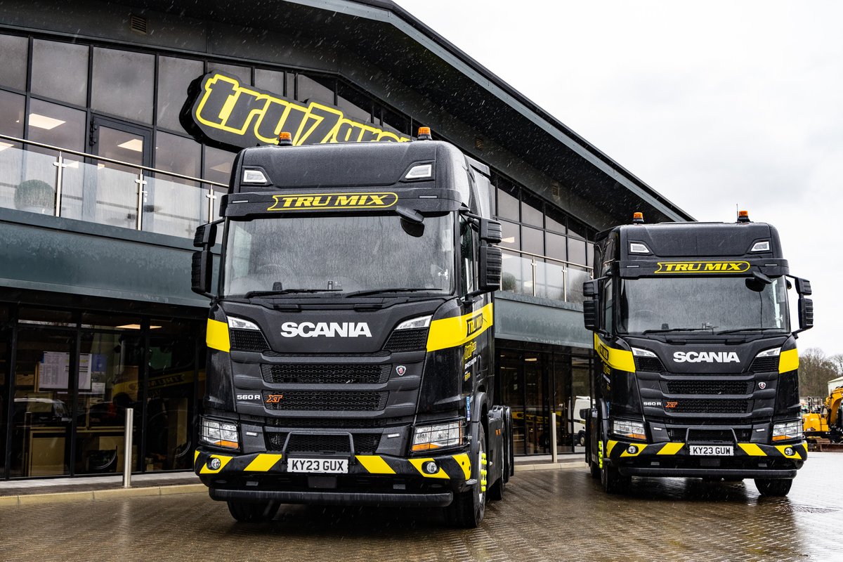 Always a welcome sight when two brand new Scania 560 R XTs pull into TRU7 HQ!

@truckeast_ @scaniagroup 

01473 612761
enquiries@tru7.com

tru7.com
-
#tru7 #truplant #plant #earthworks #demolition #aggregates #trucks #tippers #grab #concrete #sales #hire #scania
