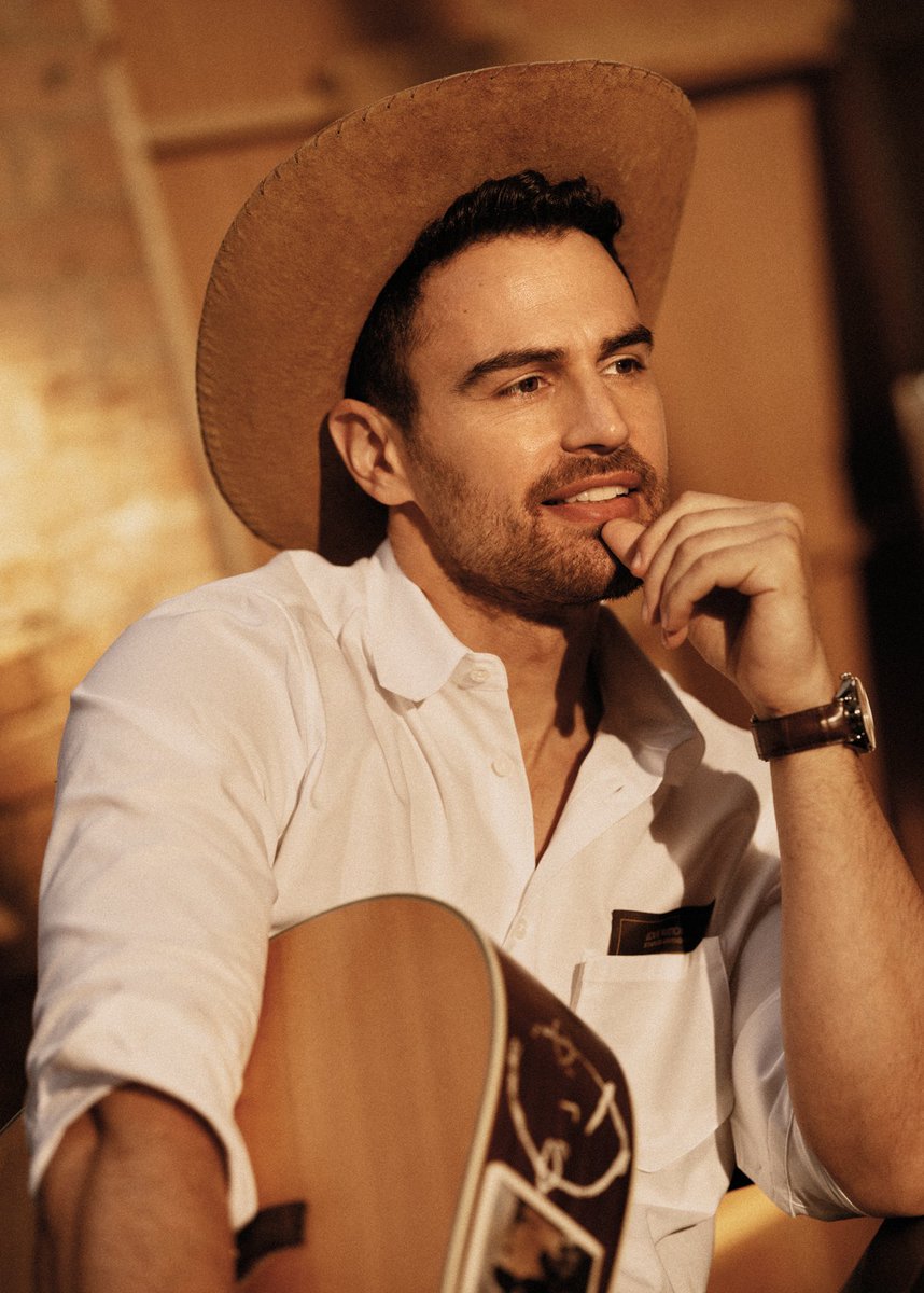 CONTA A VENDA // FOR SALE tweet media