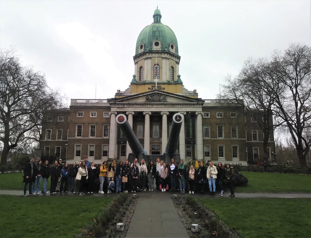 winstanleycoll's tweet photo. Psychology students visited the Holocaust Galleries at the @I_W_M last week and London Zoo and had free time in Covent Garden and Camden Town and watched Matilda the Musical.

#excellence #support #inspiration #ESIProgramme #enrichment https://t.co/RyW2MqIMSP