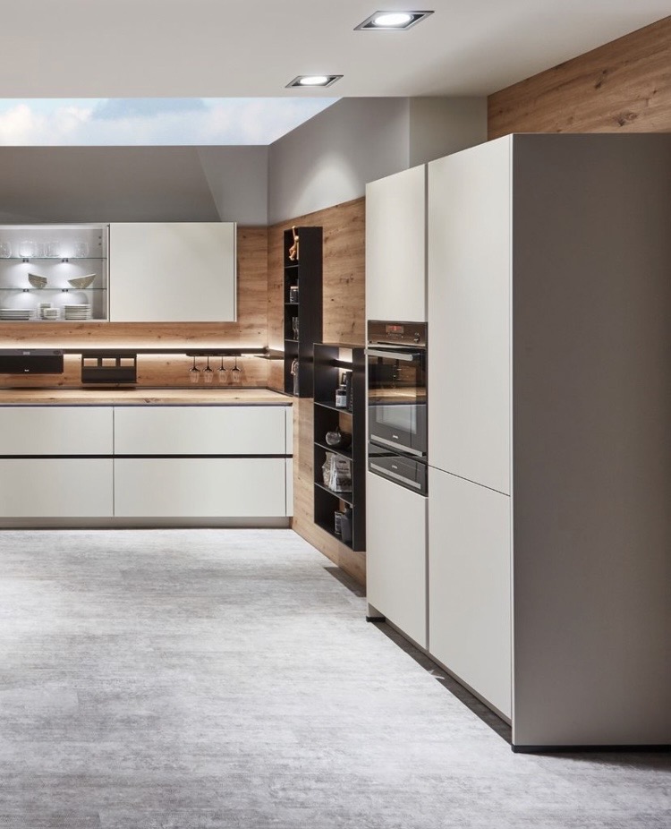 matcarrelage's tweet photo. 🔹Introduce el espíritu adecuado en tu hogar con este espacioso #diseño de #cocina de la gama #EasyTouch.

✨Deje que esta combinación lo inspire y permita que la armonía, la flexibilidad y el espacio entren en su #hogar.

🖥 https://t.co/IZbECoPnpX📱 https://t.co/nokcmRj2d3