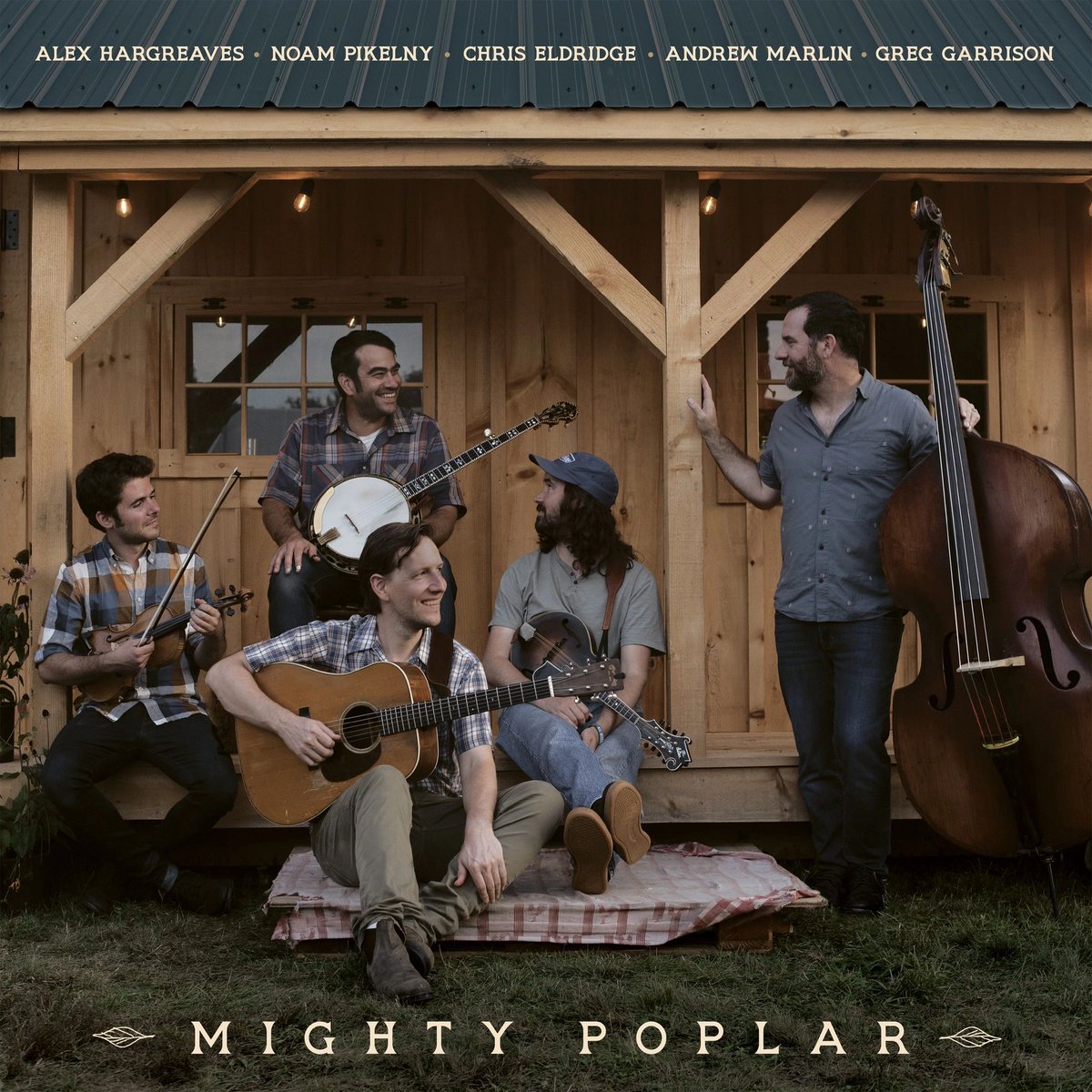 Mighty Poplar, a bluegrass supergroup, is coming out with their debut album on March 31. Tyler Newkirk got the chance to chat with Andrew Marlin about the group and the recording process. Definitely check this album out!! 

jamandtoast.live/f/mighty-popla…