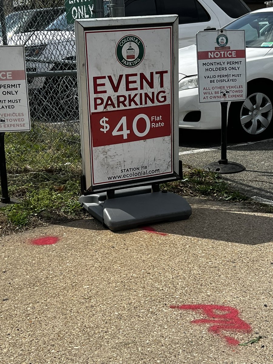 @ColonialParking is WILD charging $40 for parking 💀💀💀.. I get it if people don’t show up smh #Nats  🤢