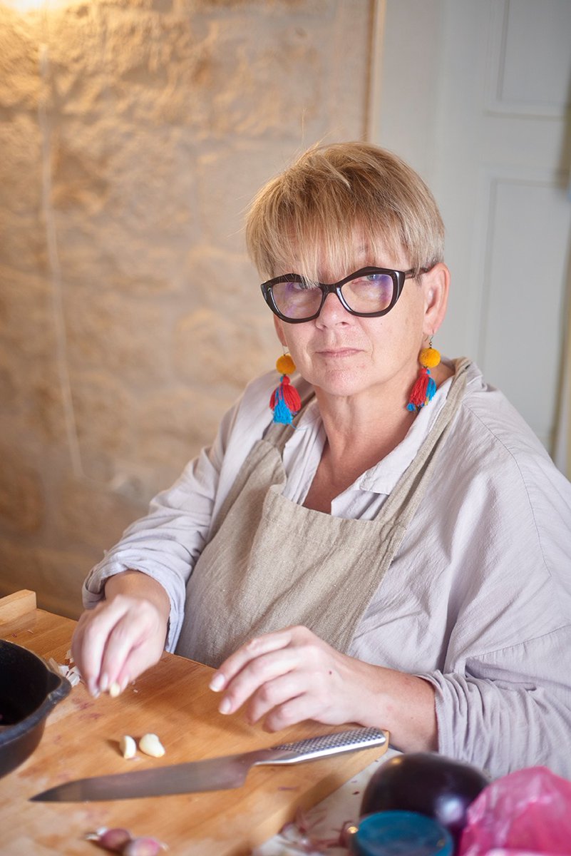 thefoodtalkshow's tweet photo. What a show!
Thank you so much to our very special guest, TV’s culinary legend, Sophie Grigson and to Charlotte Pike. It was great to have you on #thefoodtalkshow!
#Sophiegrigson #Puglia #Italy #foodtalkshow #foodpodcast #radioshow https://t.co/l3mZ8MdlfK