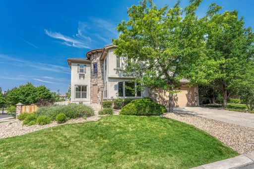 CorkenCo's tweet photo. For Lease- Lone Tree- Fantastic 6 bed/4.5 bath luxury home Located near I-25, E-470, C-470, the light rail & trail systems at https://t.co/2dZ7TQYc6T #lonetreecolorado #coloradorealestate #luxuryleasing https://t.co/jaiYDzAazc