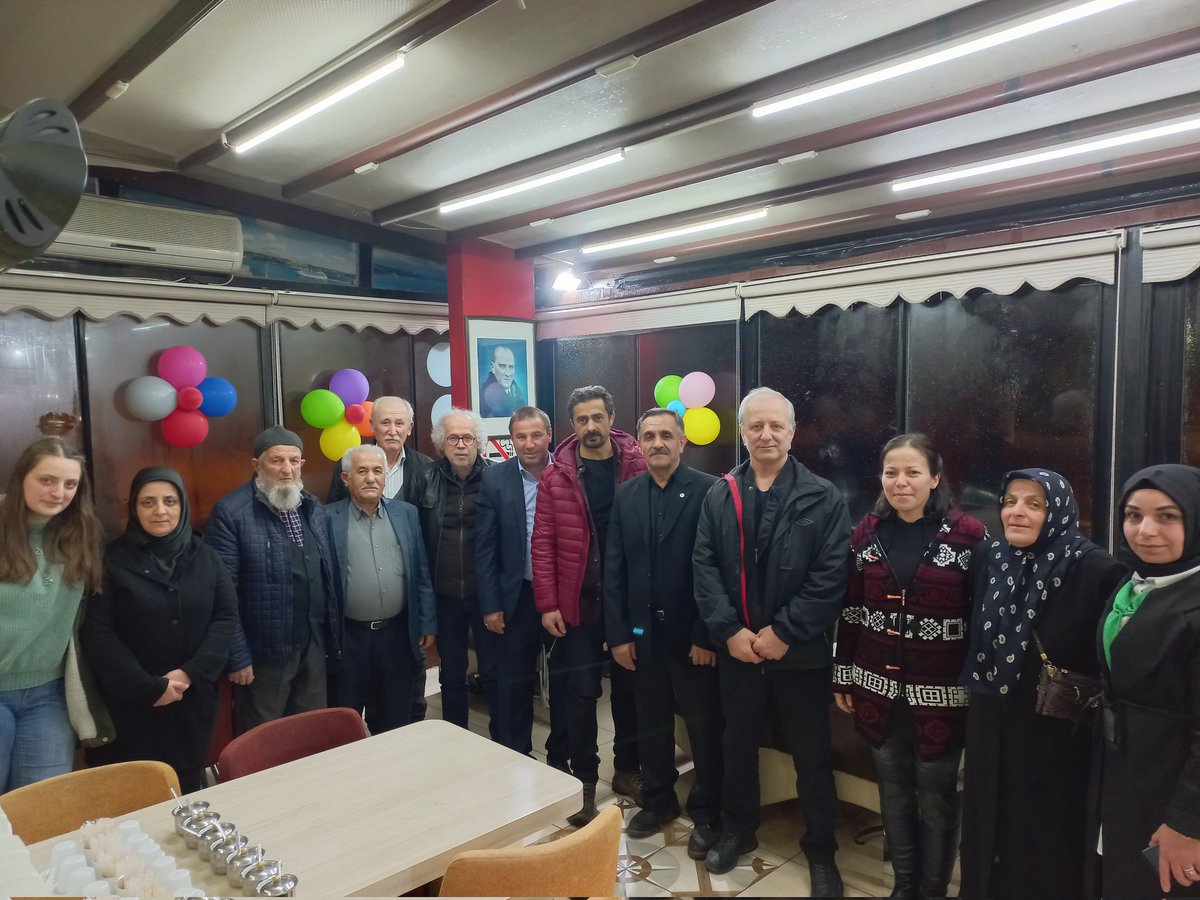 Keçiören ilçe meclis üyemiz SN. ALİ GÖKŞIN Başkanın organize etmiş oldugu iftar yemeğine Atapark mahalle teşkilatı olarak katılım sağladık 
<a href="/zafercoktan/">Zafer Çoktan/Avukat/Arabulucu</a> 
<a href="/yilmazkaraman06/">Yılmaz Karaman</a> 
<a href="/AkKeciorenResmi/">AK Parti Keçiören</a>