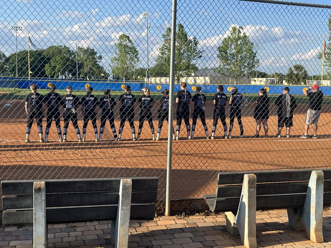Lakes Softball tweet media