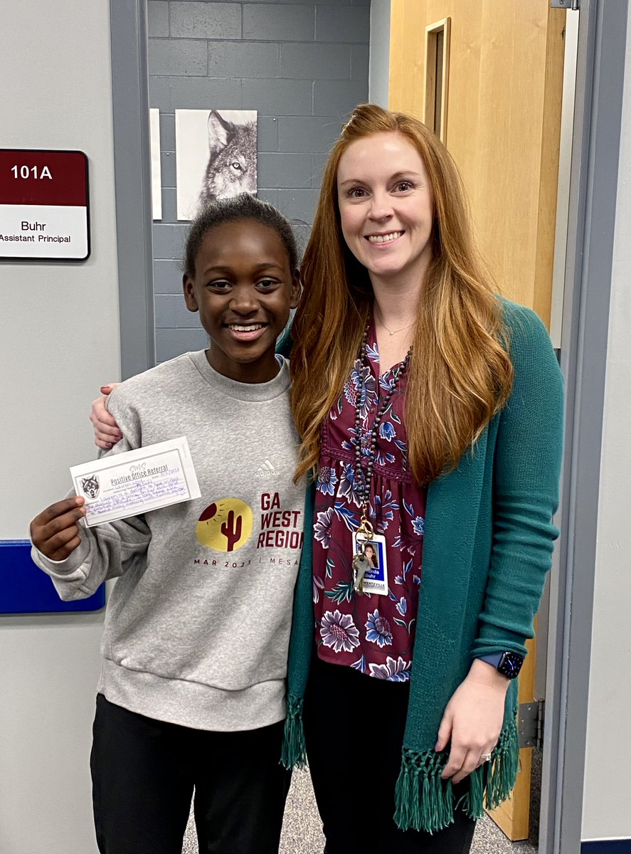 ABuhr_WSMS's tweet image. This girl right here is such a bright light!! Mrs. Dahl recognized Lauren for all of the positivity she brings into the classroom and on their team. We are so happy to have you at SMS, Lauren! #PositiveOfficeReferral #WolfPack #WSMSWolves
